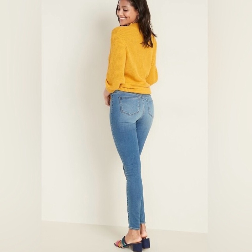 Old Navy Rockstar Jeggings Built-In Sculpt Pull On Elastic Waist Jeans Size 2
